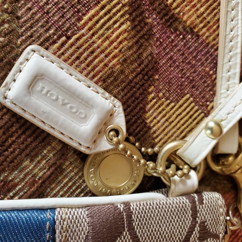Coach Signature Stripe Wristlet A0749-40542 - Picture 8 of 8